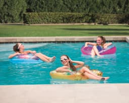 Gonfiabili mare per adulti Ciambella gonfiabile Glitter blu Bestway 5