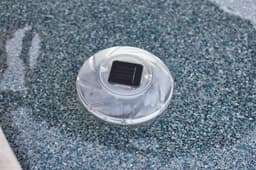 Accessori Piscine e Spa Lampada galleggiante a luce solare multicolore a LED Bestway 2