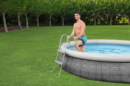 Accessori Piscine e Spa Scaletta per piscina da 84 cm Bestway 3